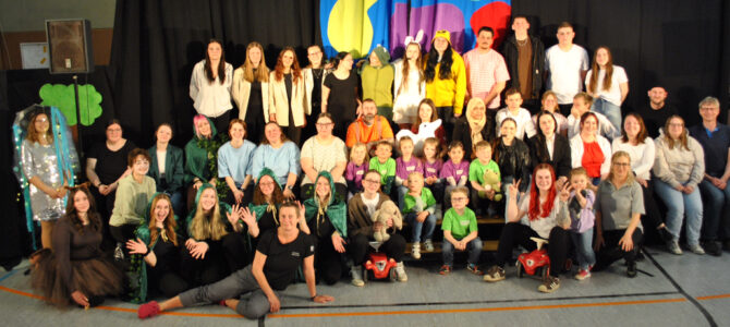 Unsere kostbare Erde – ein Musical der Fachakademie für Sozialpädagogik Ahornberg Unsere kostbare Erde – ein Musical der Fachakademie für Sozialpädagogik Ahornberg