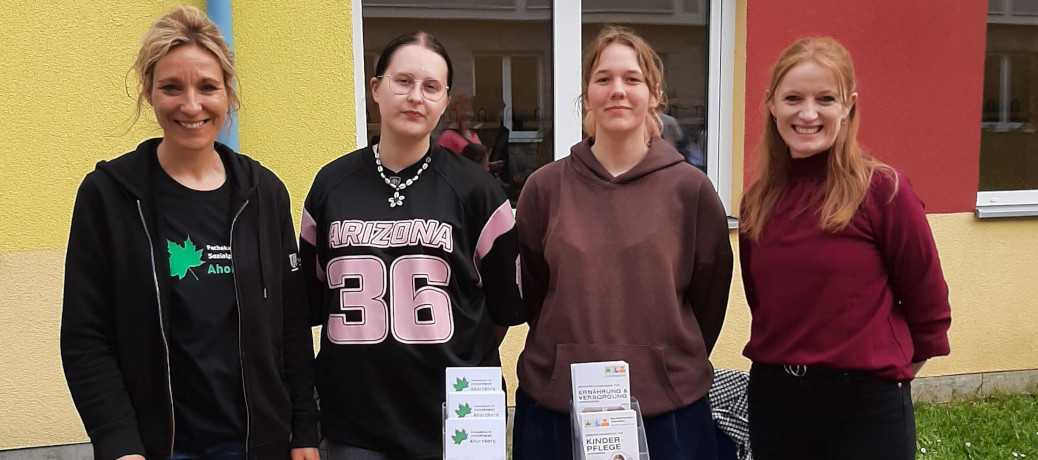 Sommerfest und Berufsinformation – eine gelungene Kombi! Sommerfest und Berufsinformation – eine gelungene Kombi!